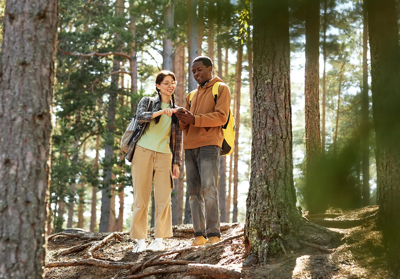 technology-nature-hiking